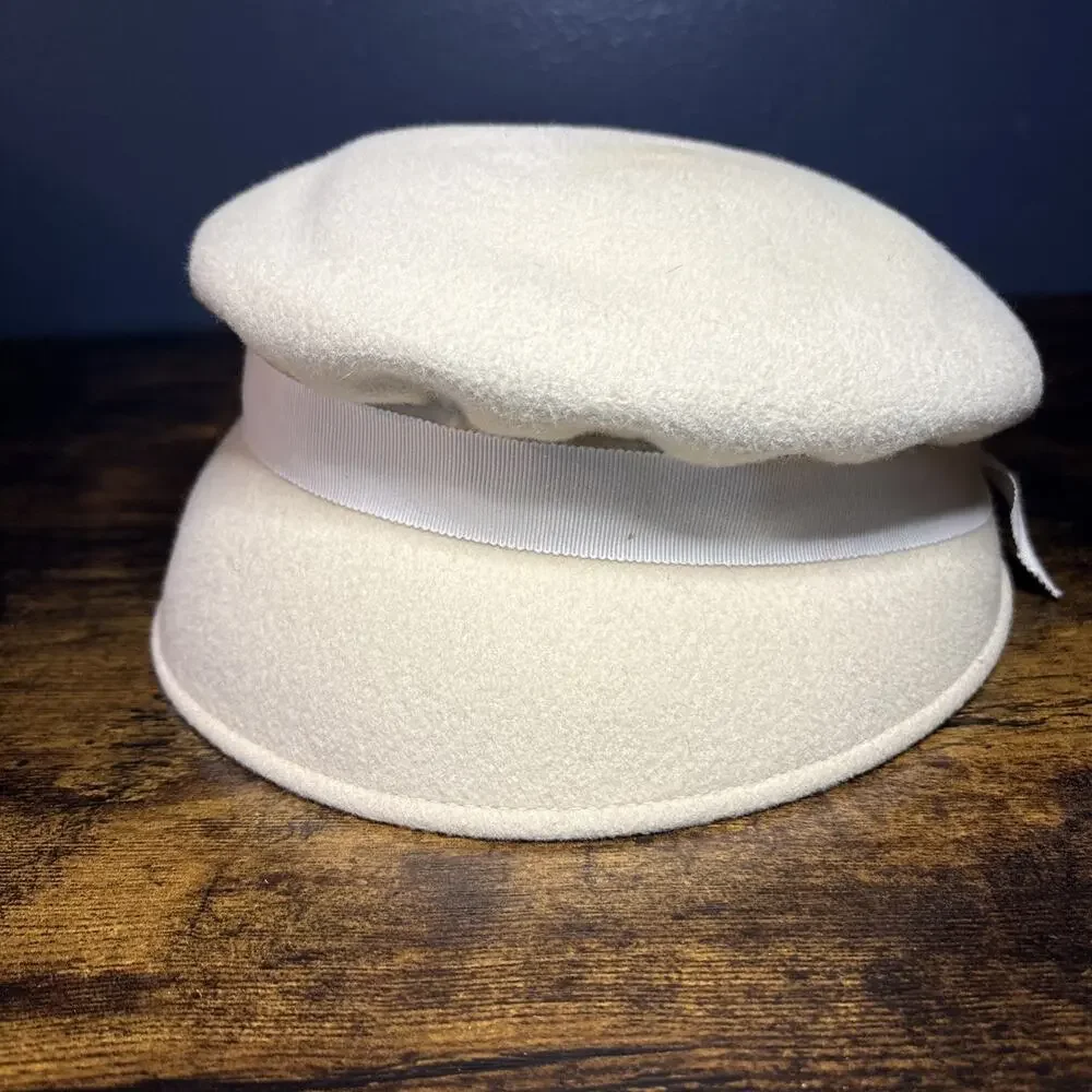 Vintage Neumann-Endler Snowdrops White 100% Wool Pillbox Hat Ivory USA